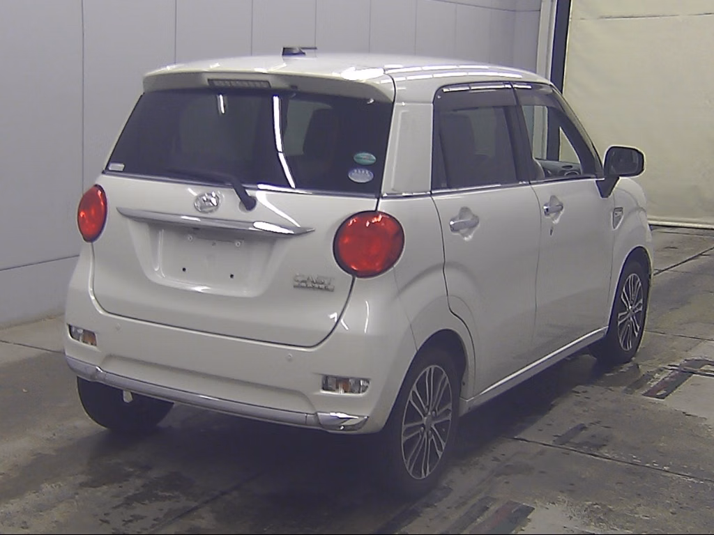 DAIHATSU CAST