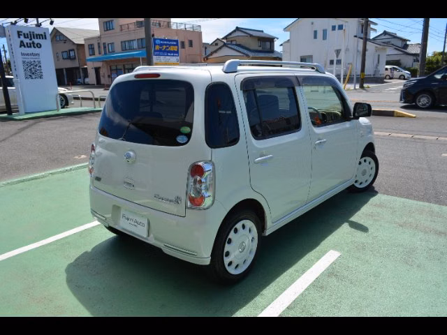 Daihatsu Mira Cocoa