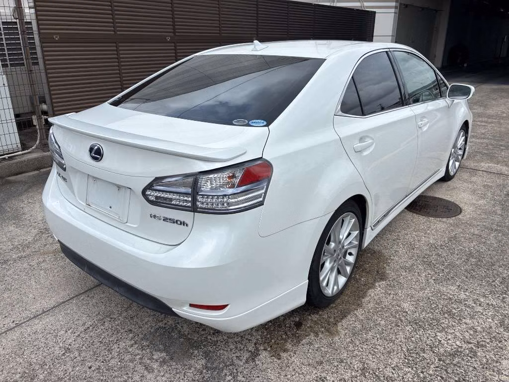 Lexus HS250h