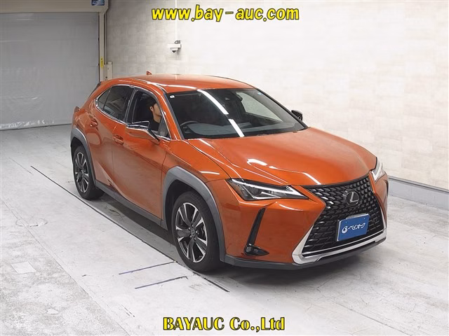 LEXUS UX200
