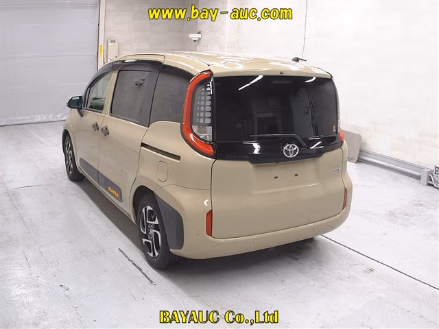 TOYOTA SIENTA