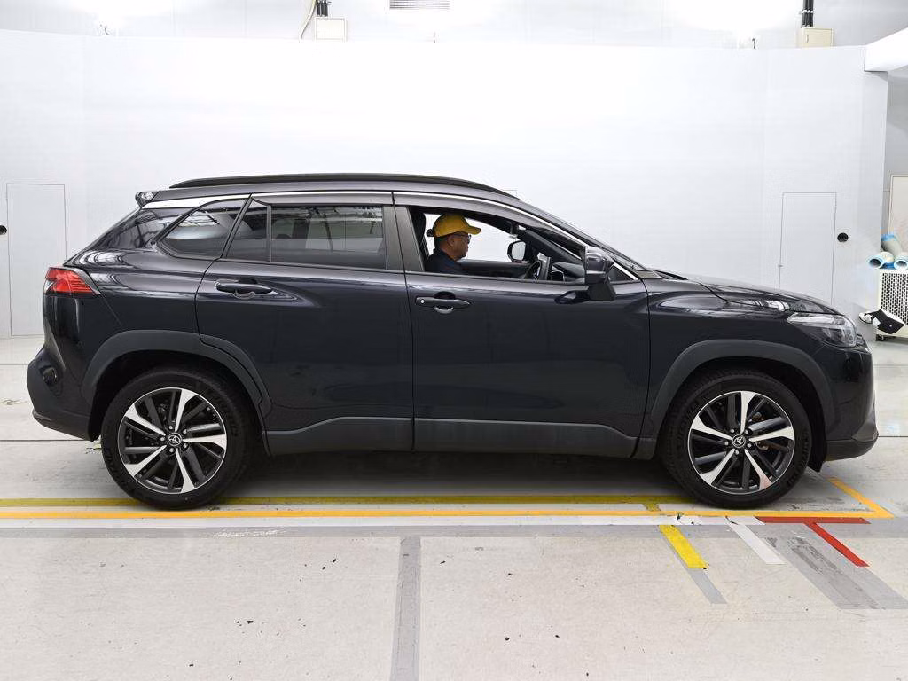 TOYOTA COROLLA CROSS