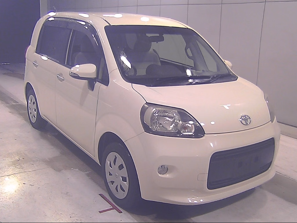 TOYOTA PORTE