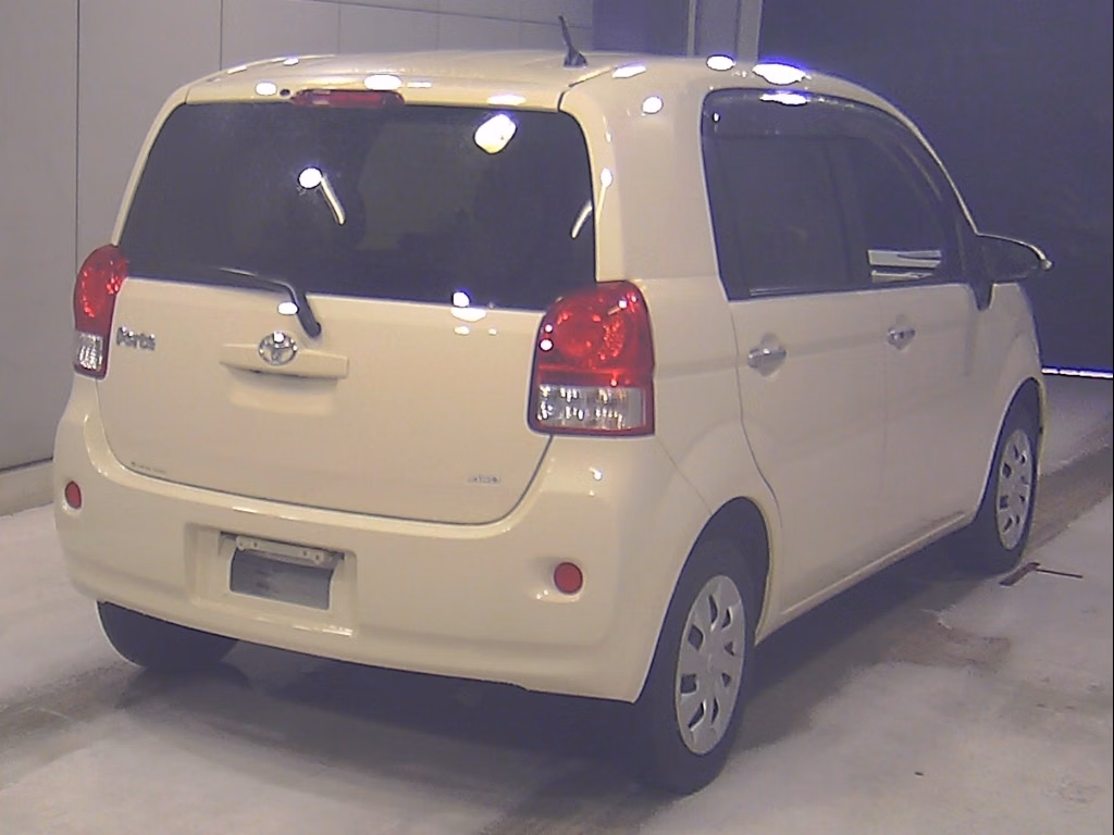 TOYOTA PORTE