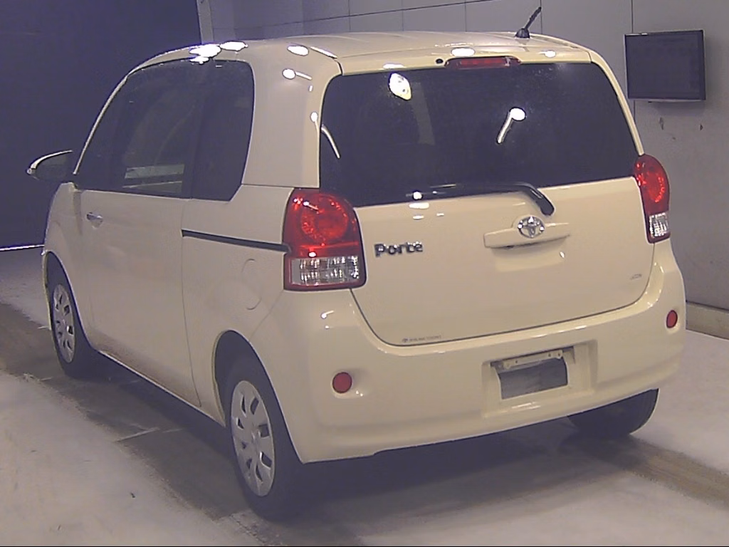 TOYOTA PORTE