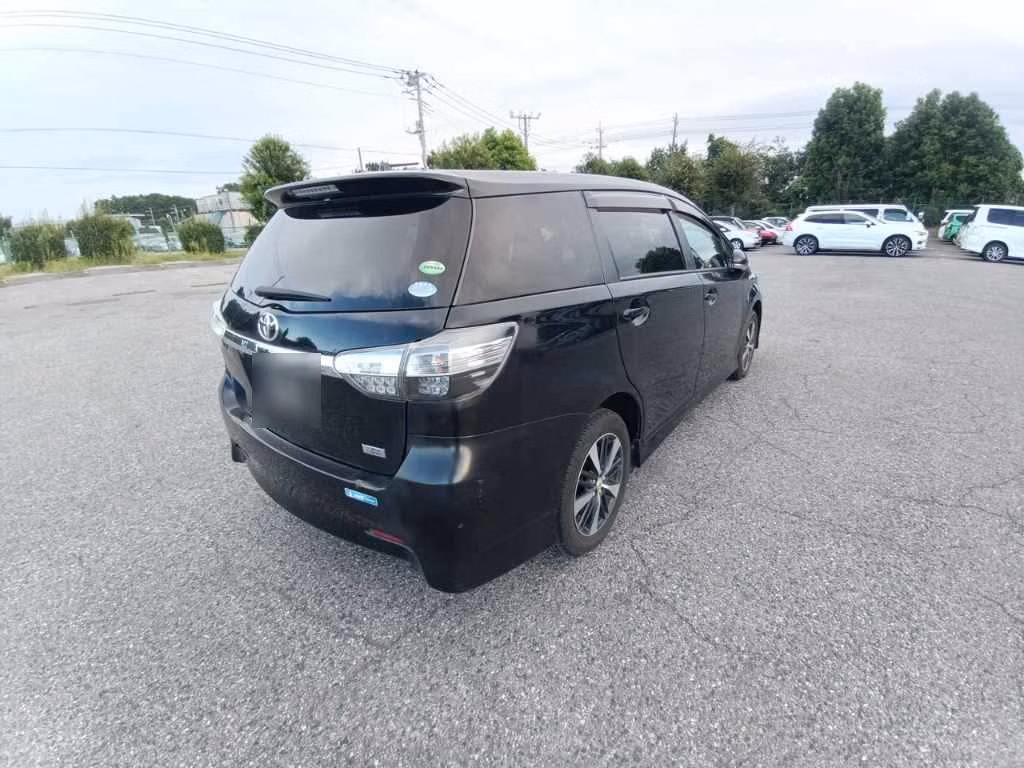 TOYOTA WISH