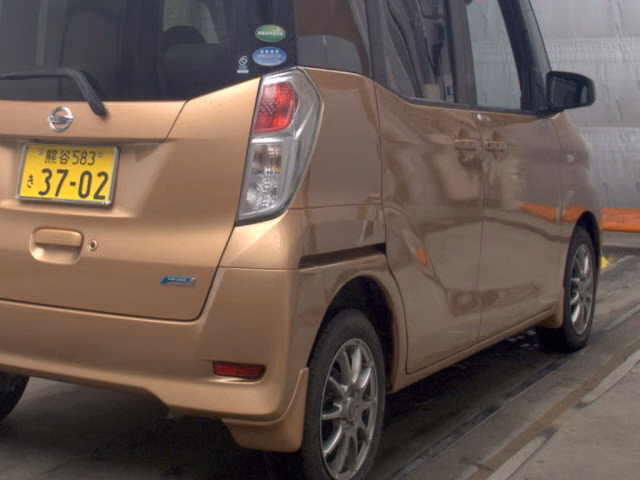 NISSAN DAYZ ROOX