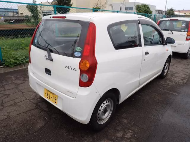 DAIHATSU MIRA