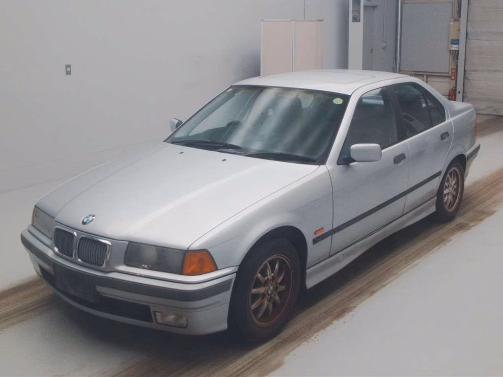 BMW 3-SERIES