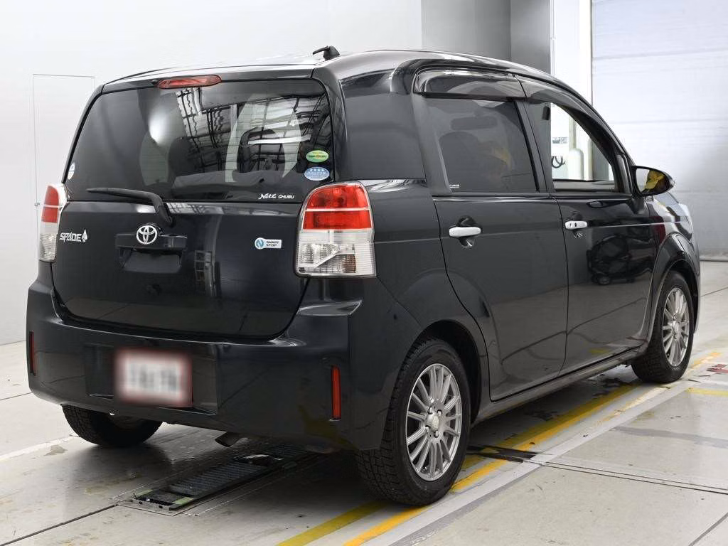 TOYOTA SPADE
