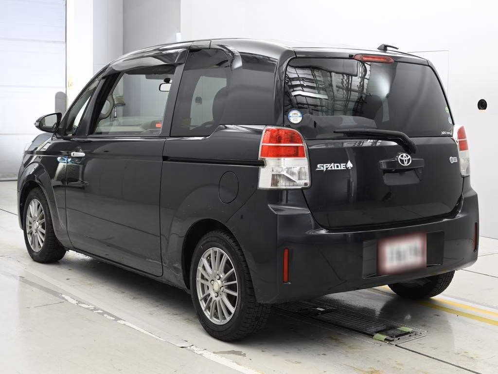 TOYOTA SPADE
