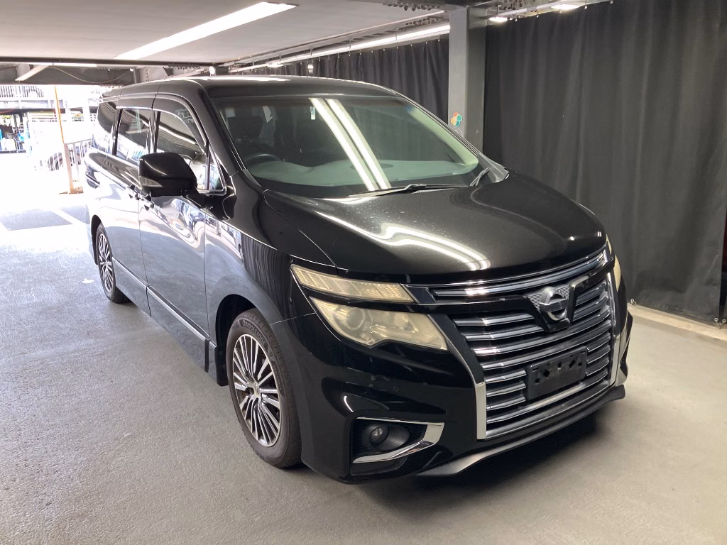 NISSAN ELGRAND