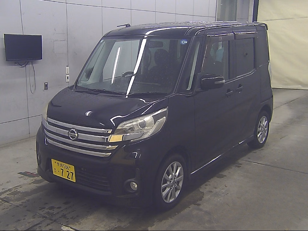 NISSAN DAYZ ROOX