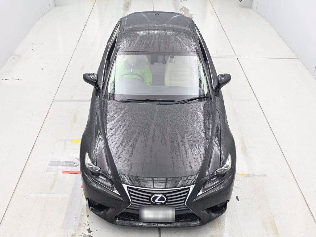 Lexus IS300h