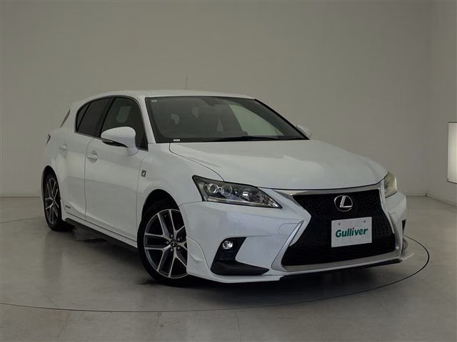 LEXUS CT200H
