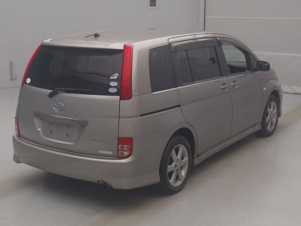 TOYOTA ISIS