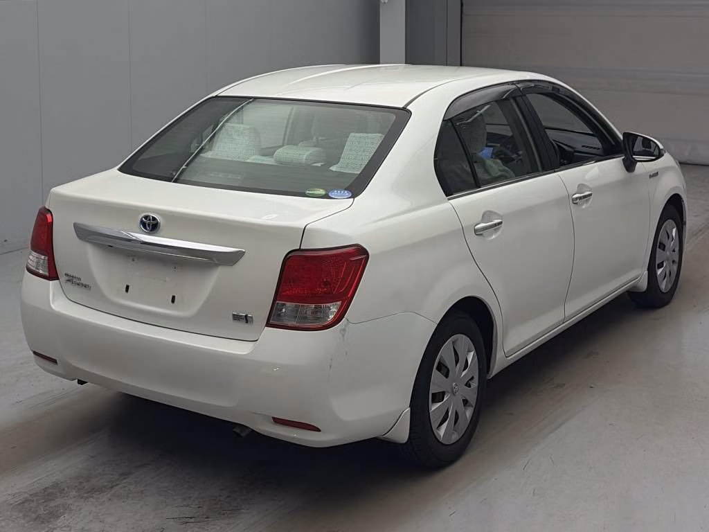 TOYOTA COROLLA AXIO