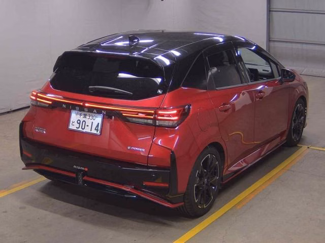 Nissan Aura