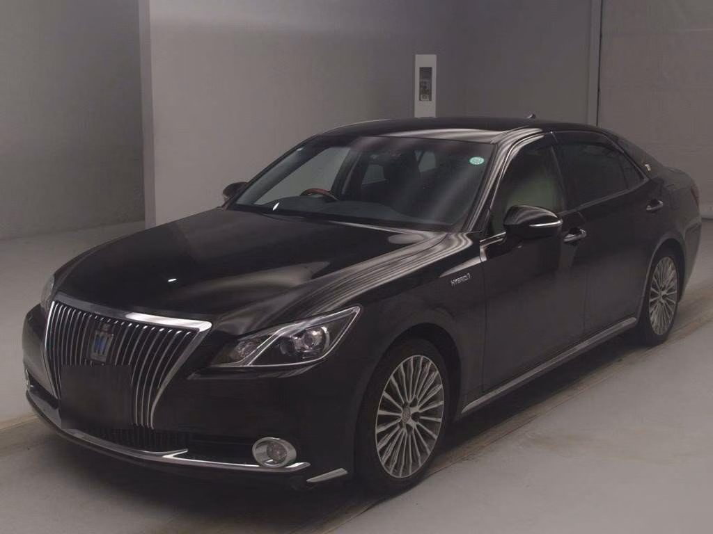 TOYOTA CROWN MAJESTA