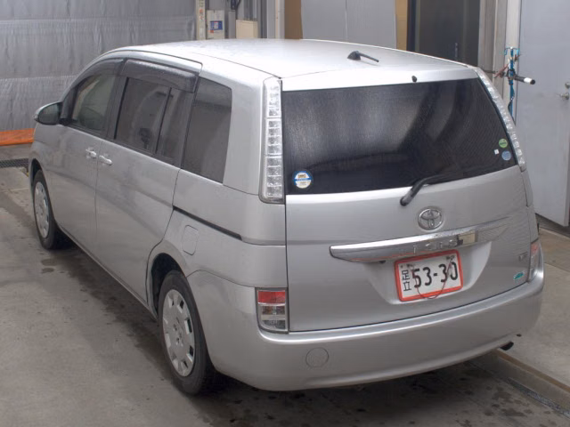TOYOTA ISIS