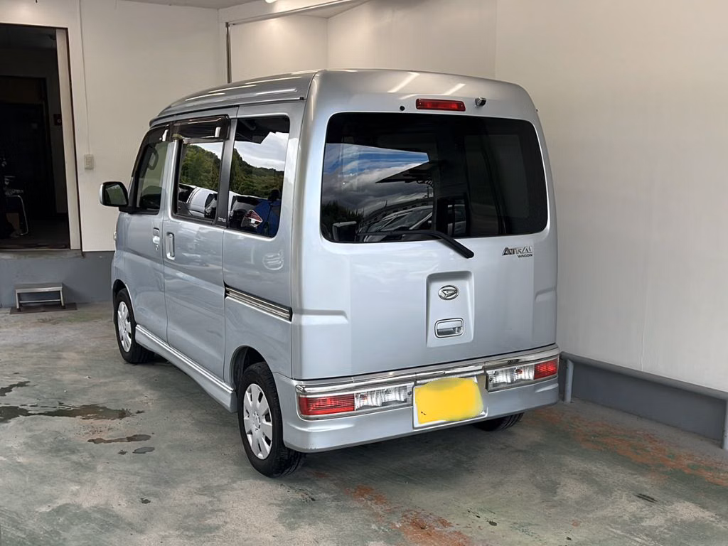 DAIHATSU ATRAI