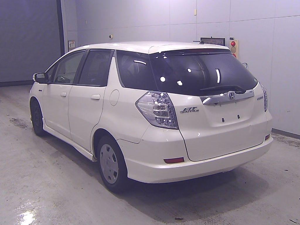 HONDA FIT SHUTTLE