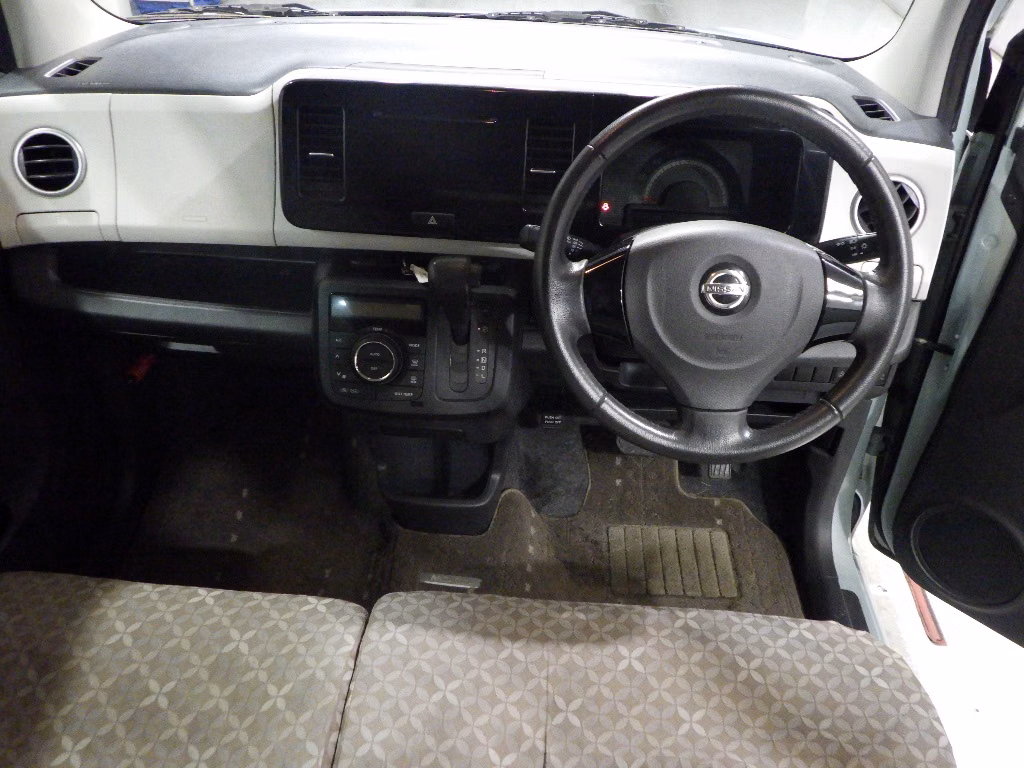 NISSAN MOCO