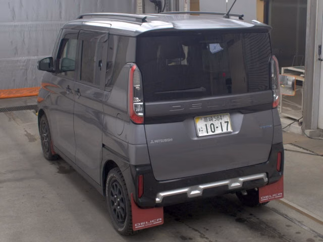 MITSUBISHI DELICA MINI