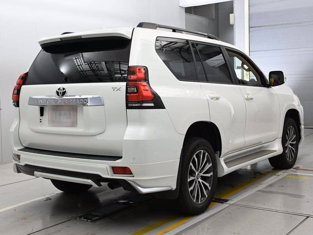 TOYOTA LAND CRUISER PRADO