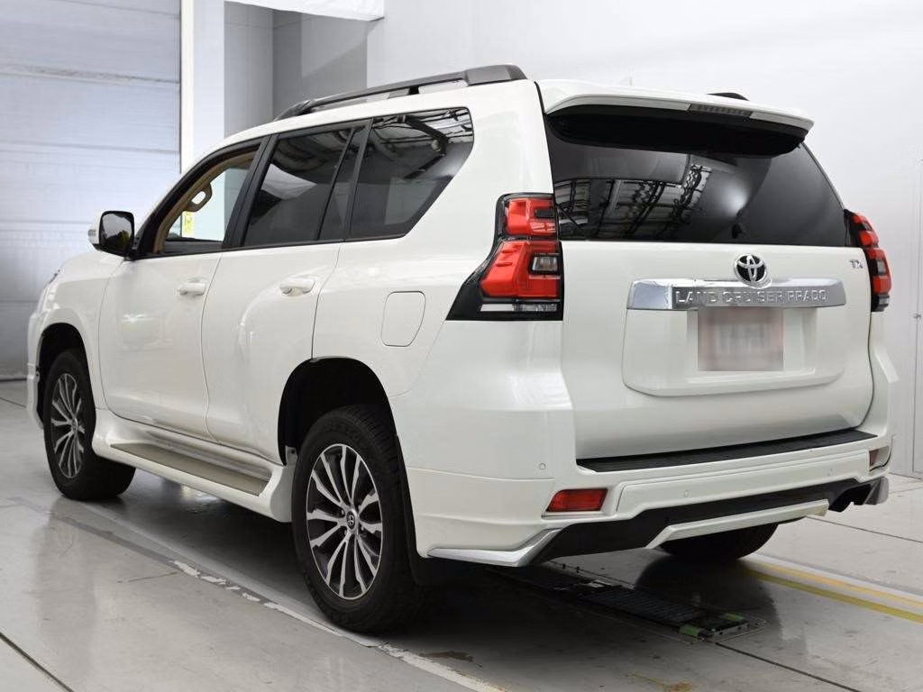 TOYOTA LAND CRUISER PRADO