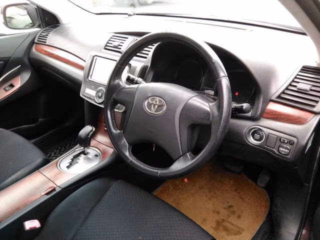 TOYOTA PREMIO
