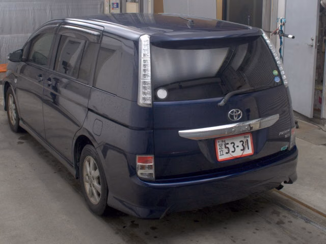 TOYOTA ISIS