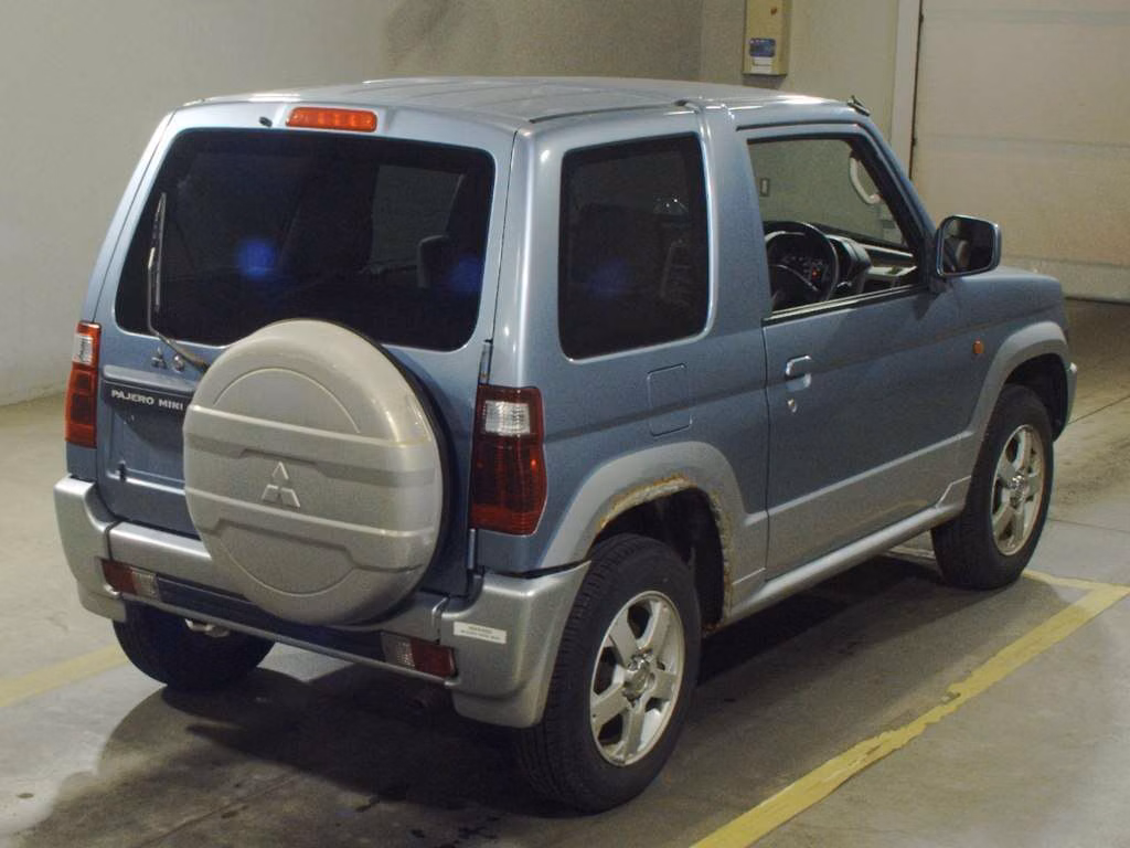 Mitsubishi Pajero Mini