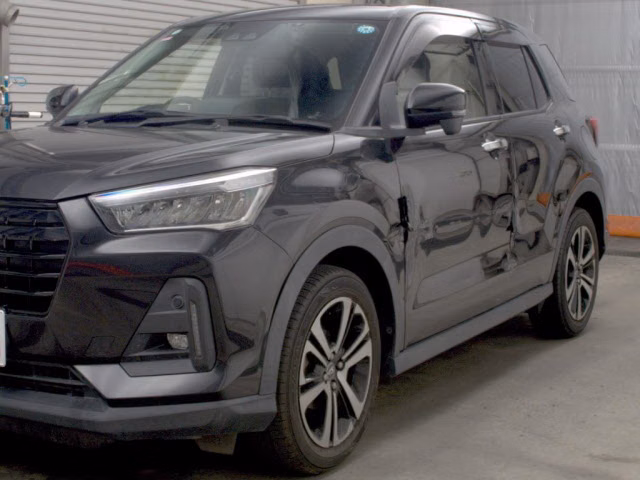 DAIHATSU ROCKY