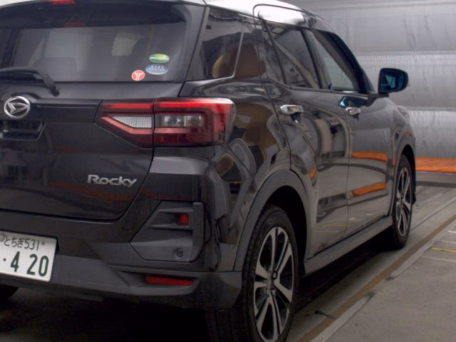 DAIHATSU ROCKY