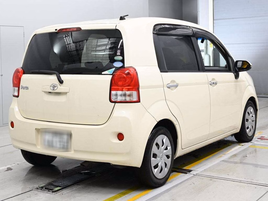 TOYOTA PORTE