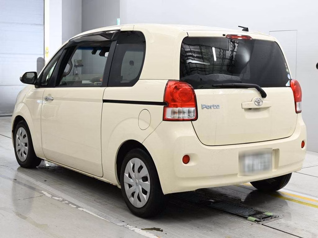 TOYOTA PORTE