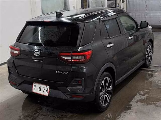 DAIHATSU ROCKY