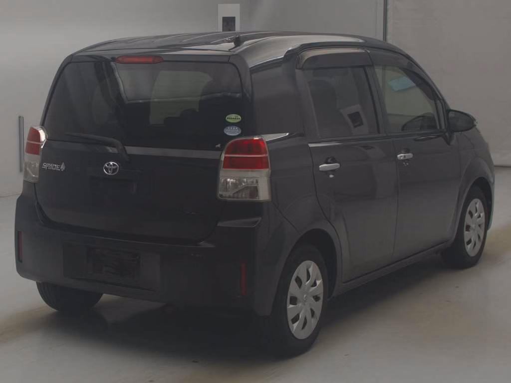TOYOTA SPADE