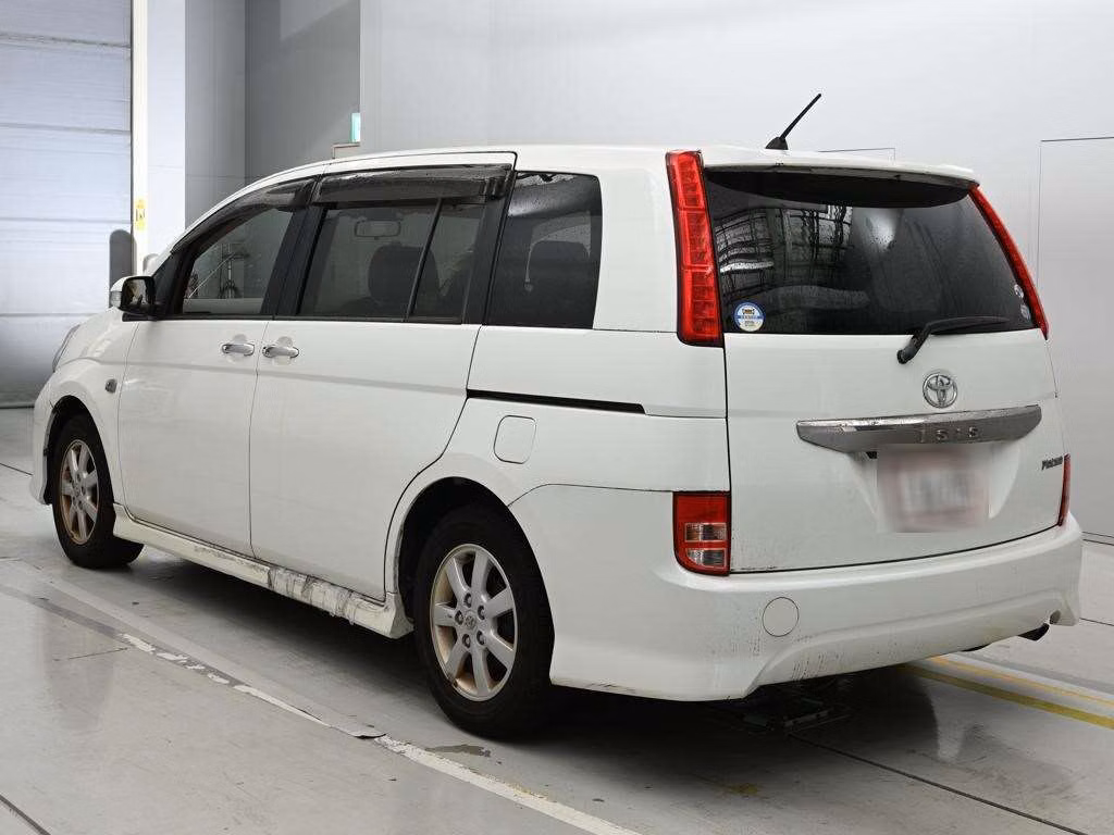 TOYOTA ISIS