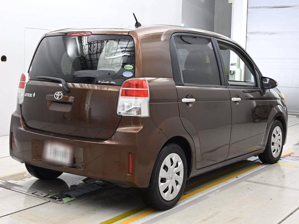 TOYOTA SPADE