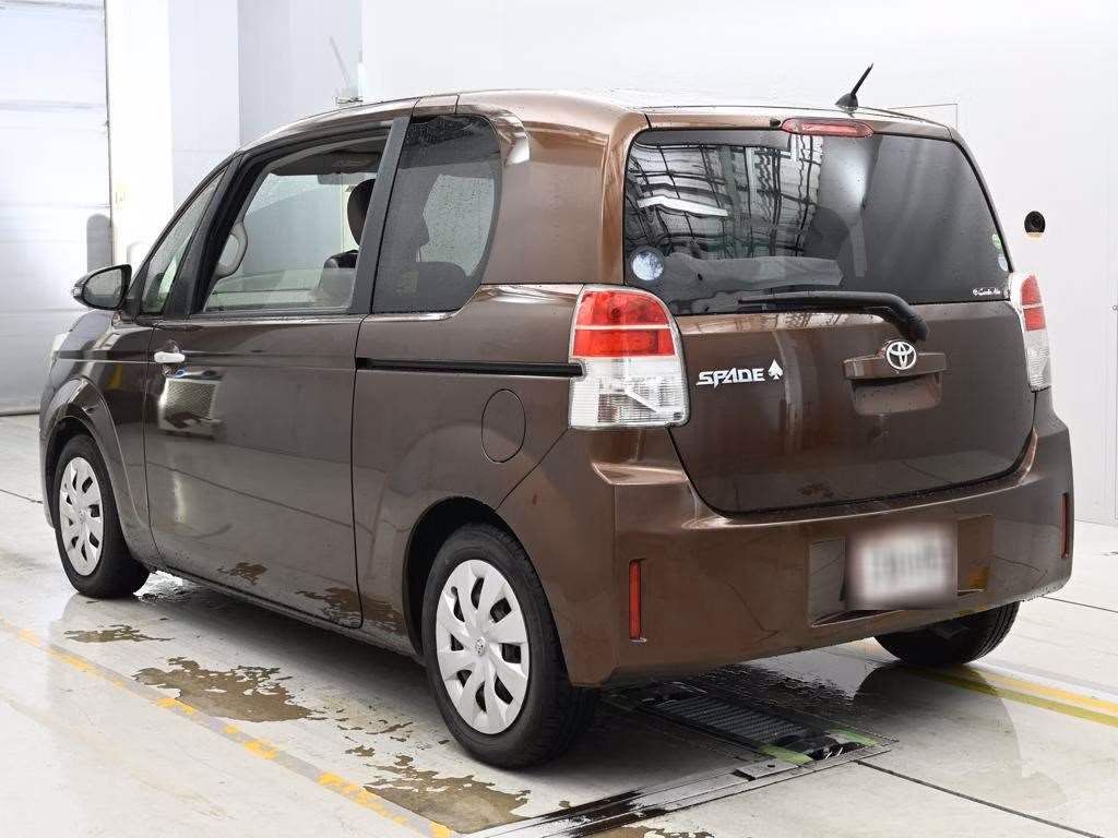 TOYOTA SPADE