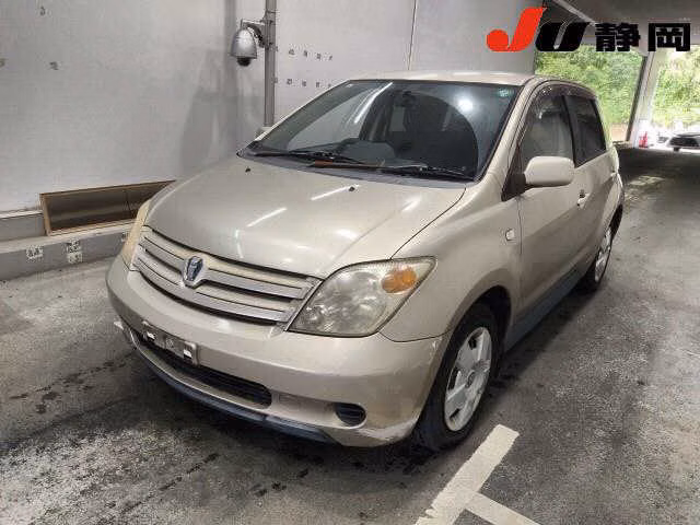 TOYOTA IST