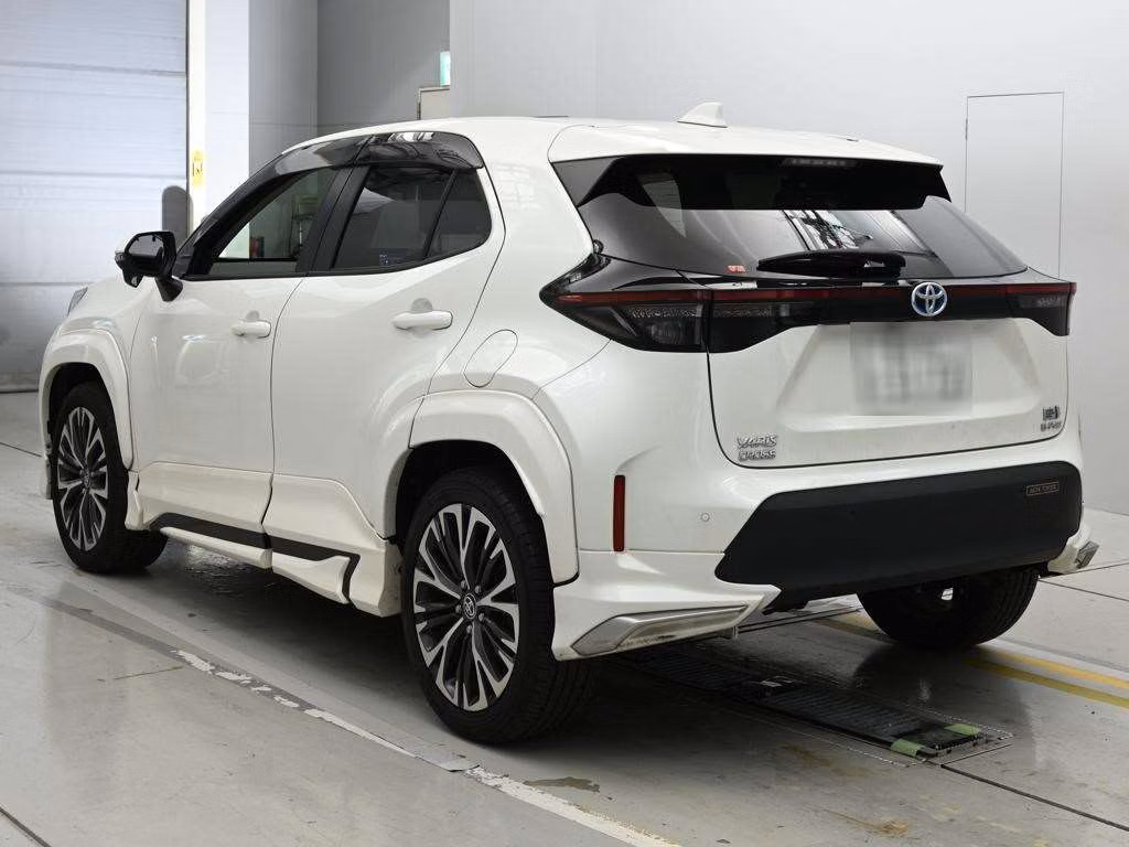 TOYOTA YARIS CROSS