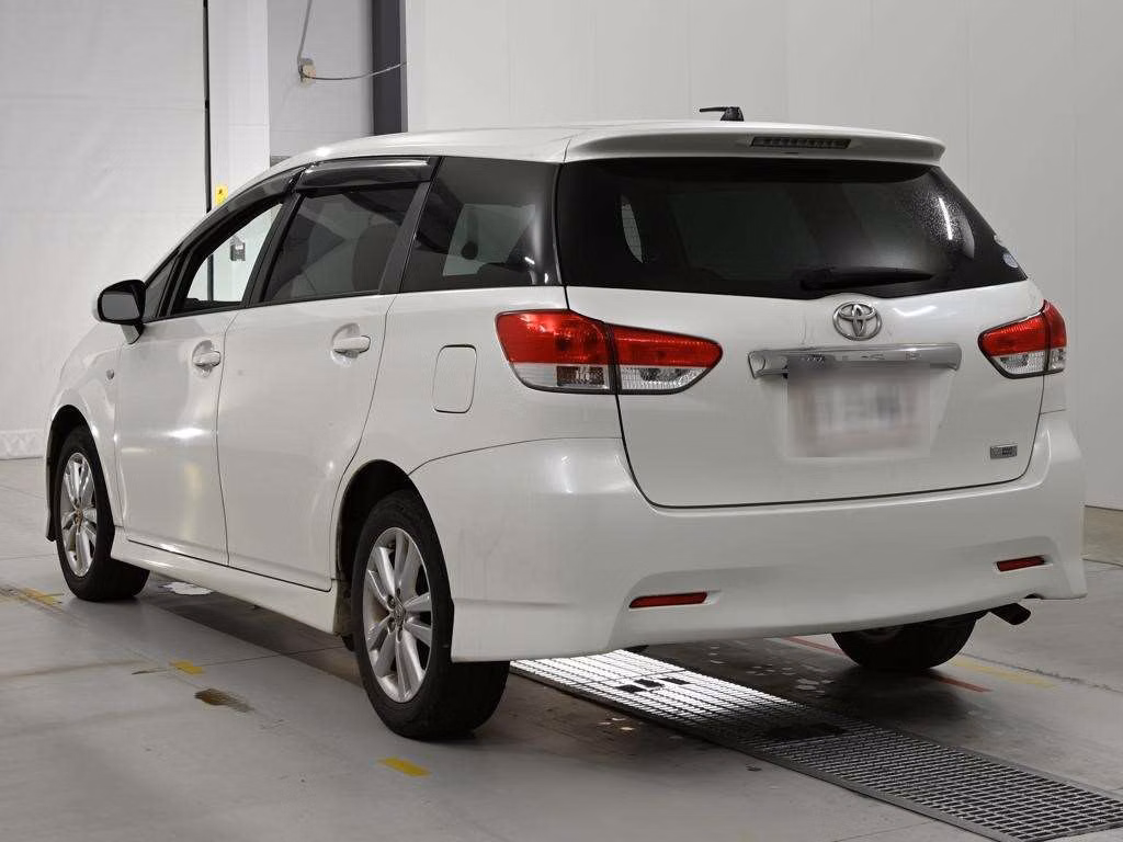 TOYOTA WISH