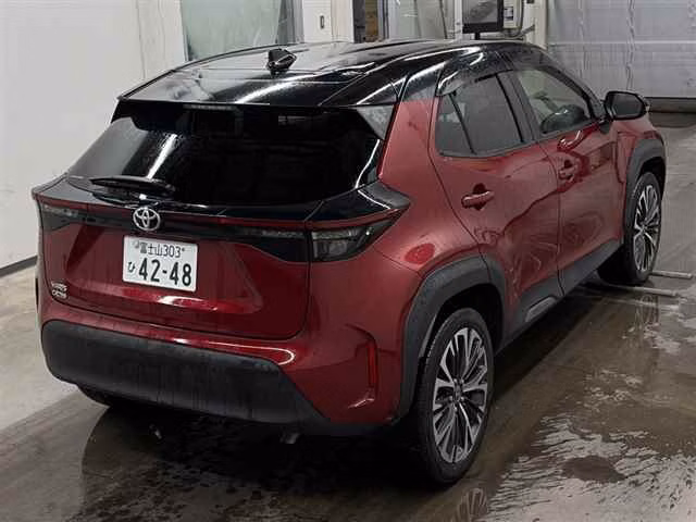 TOYOTA YARIS CROSS