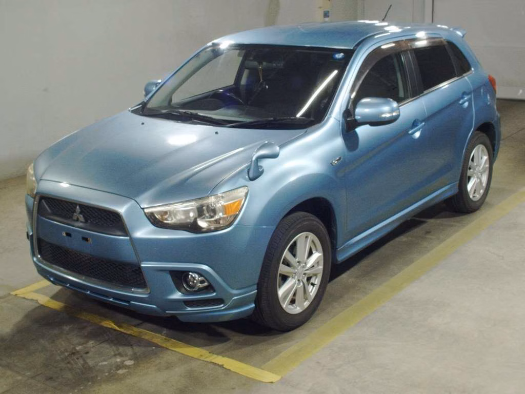 MITSUBISHI RVR