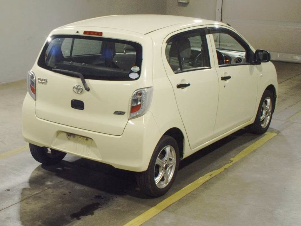 TOYOTA PIXIS EPOCH