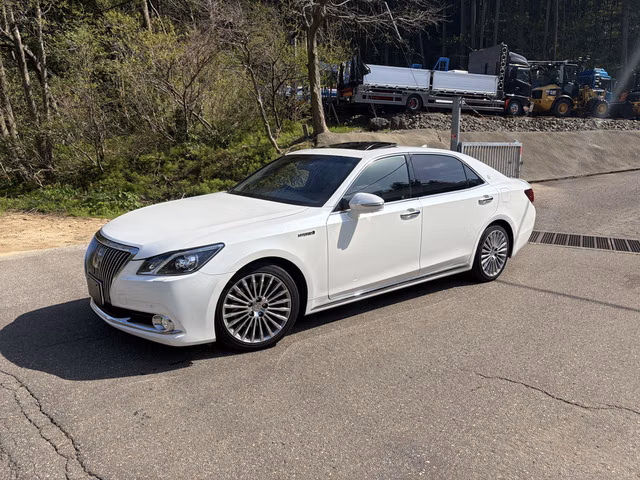 Toyota Crown Majesta