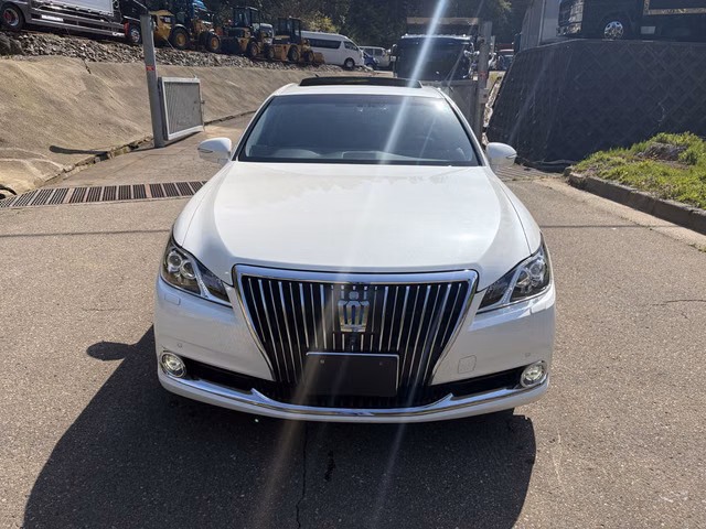 Toyota Crown Majesta